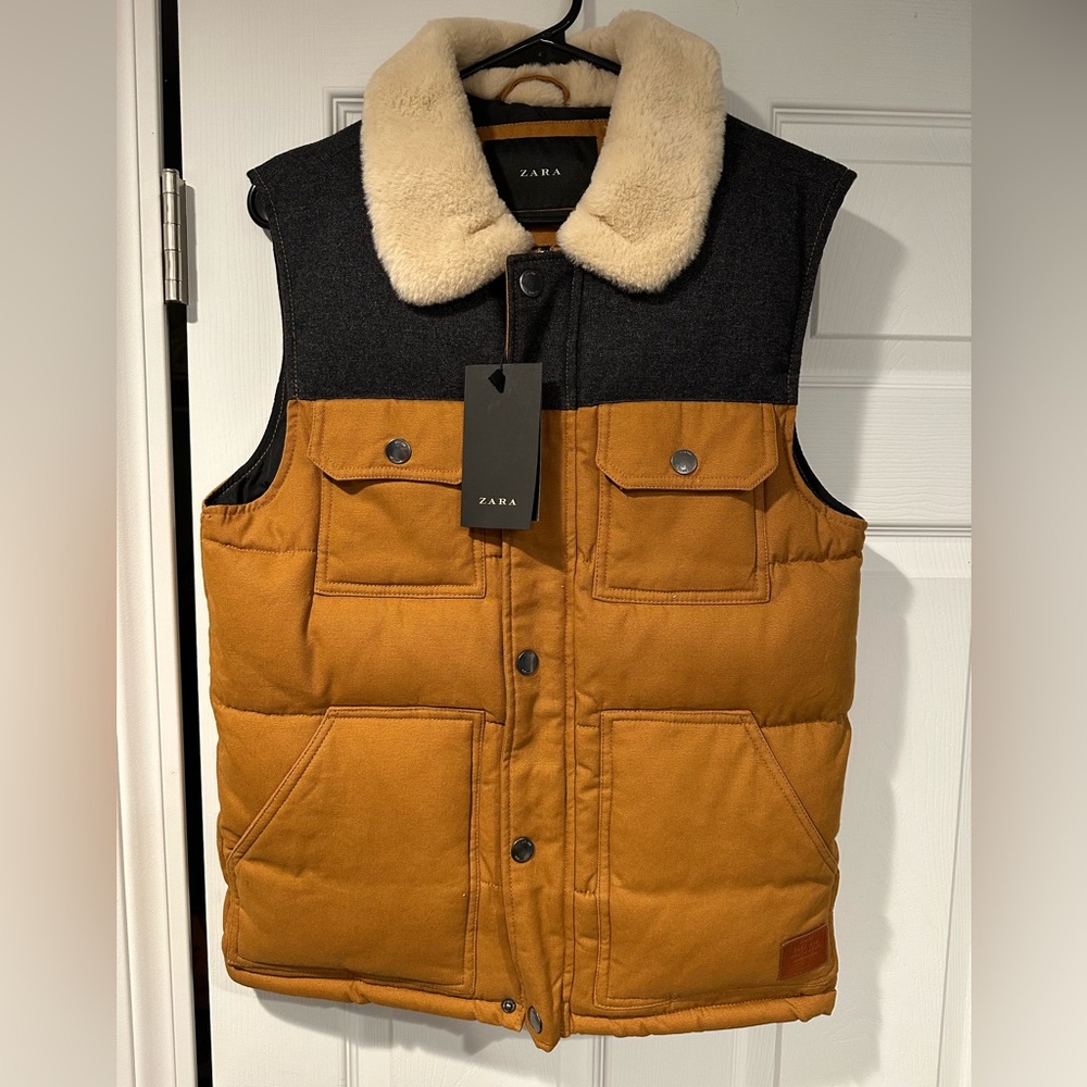 Men’s Zara Puffer Vest Size Small BNWT